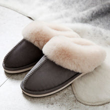 Load image into Gallery viewer, warm Home flat slippers Lightweight soft comfortable winter slippers Women
