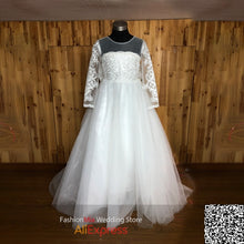 Load image into Gallery viewer, FashionMia Ivory White Puffy Tulle Lace Kid Ball Gown Flower
